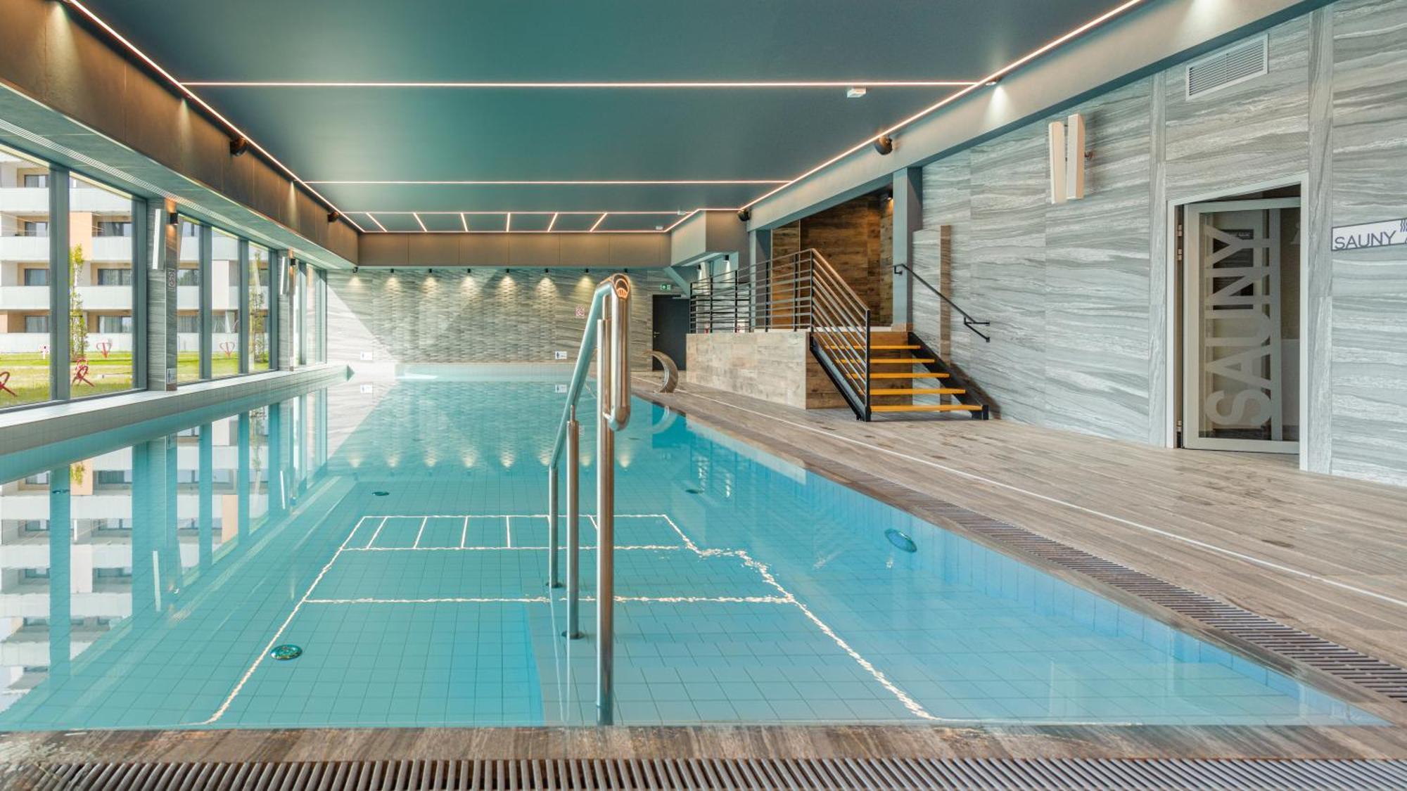 Blue Premium Pool Sauna Fitness Free كولوبرزيغ المظهر الخارجي الصورة